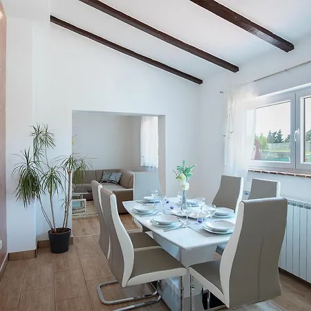 Apartmán Lara