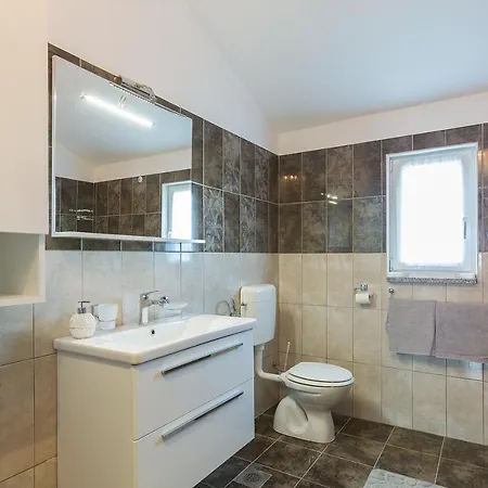 Apartmán Lara *