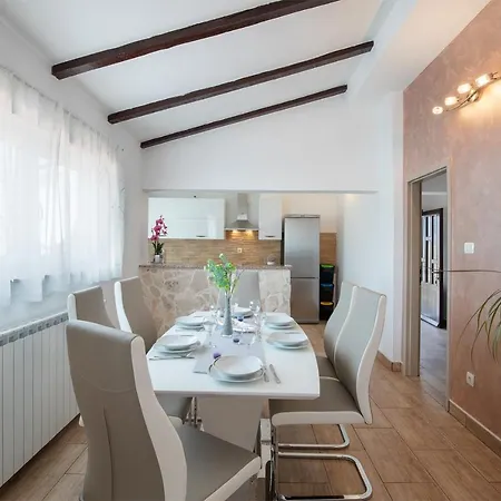 Apartmán Lara