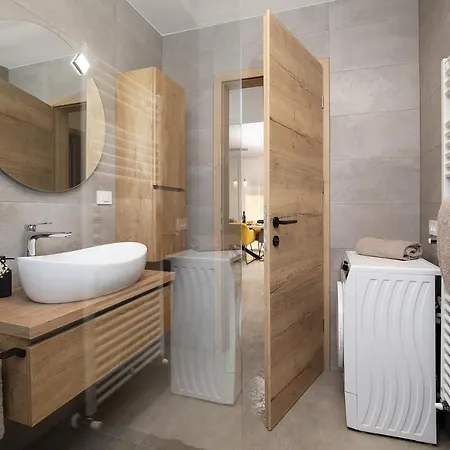 Apartament Lara *