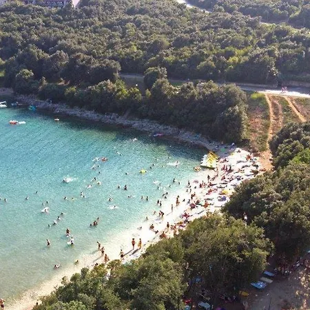 Apartament Lara *