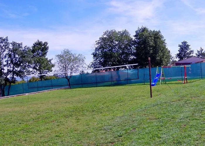 Lara 아파트 Šajini